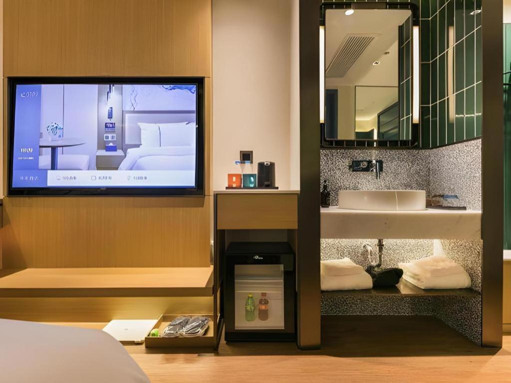 Jinglai Hotel Шанхай Экстерьер фото